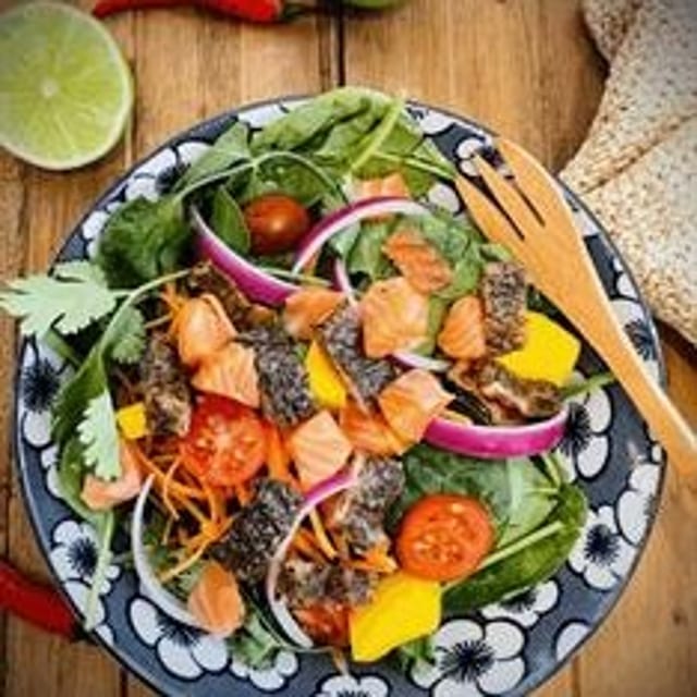 SPICY SALMON SALAD Green.
